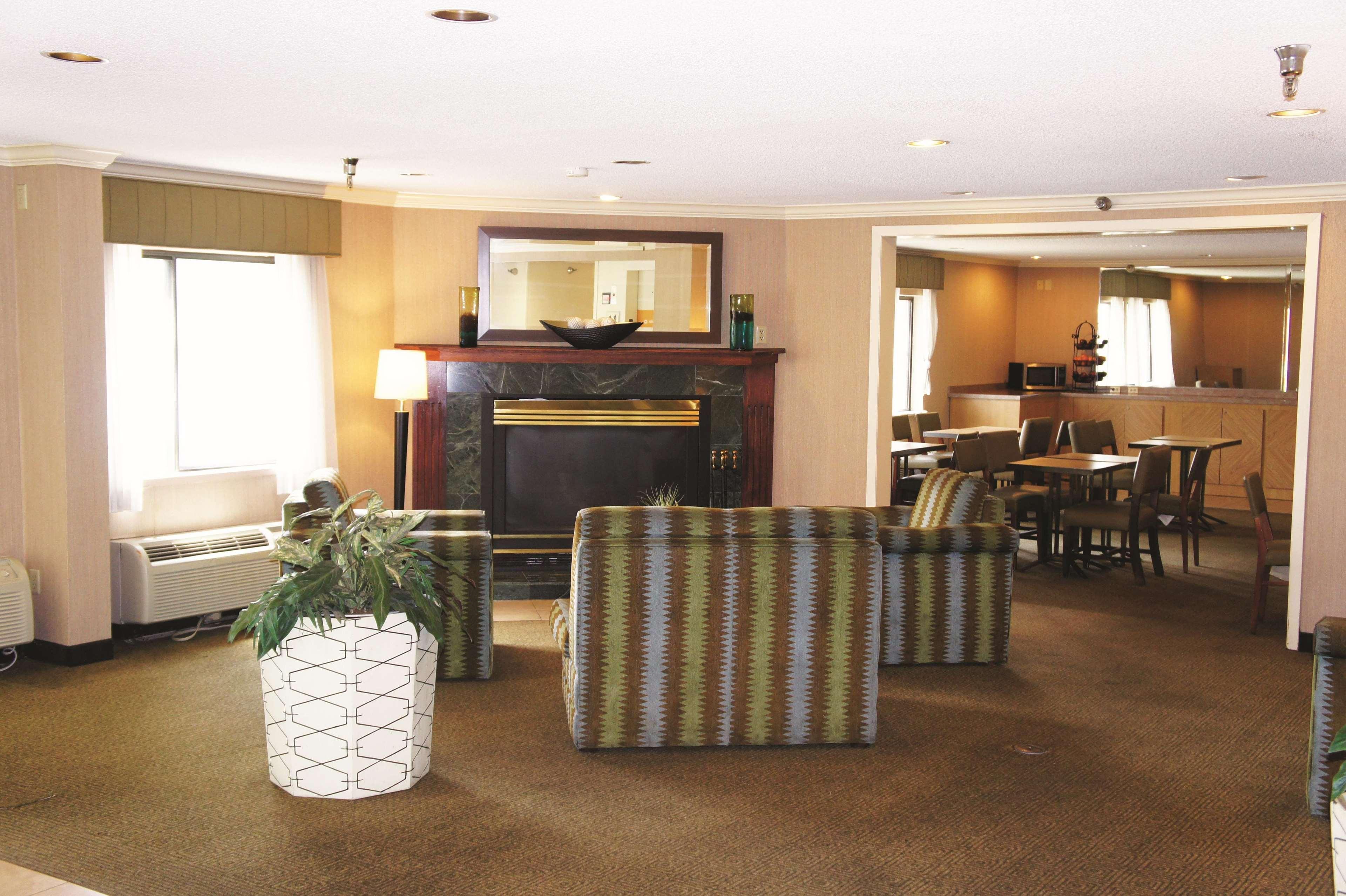 La Quinta Inn By Wyndham Kansas City North North Kansas City Exteriér fotografie