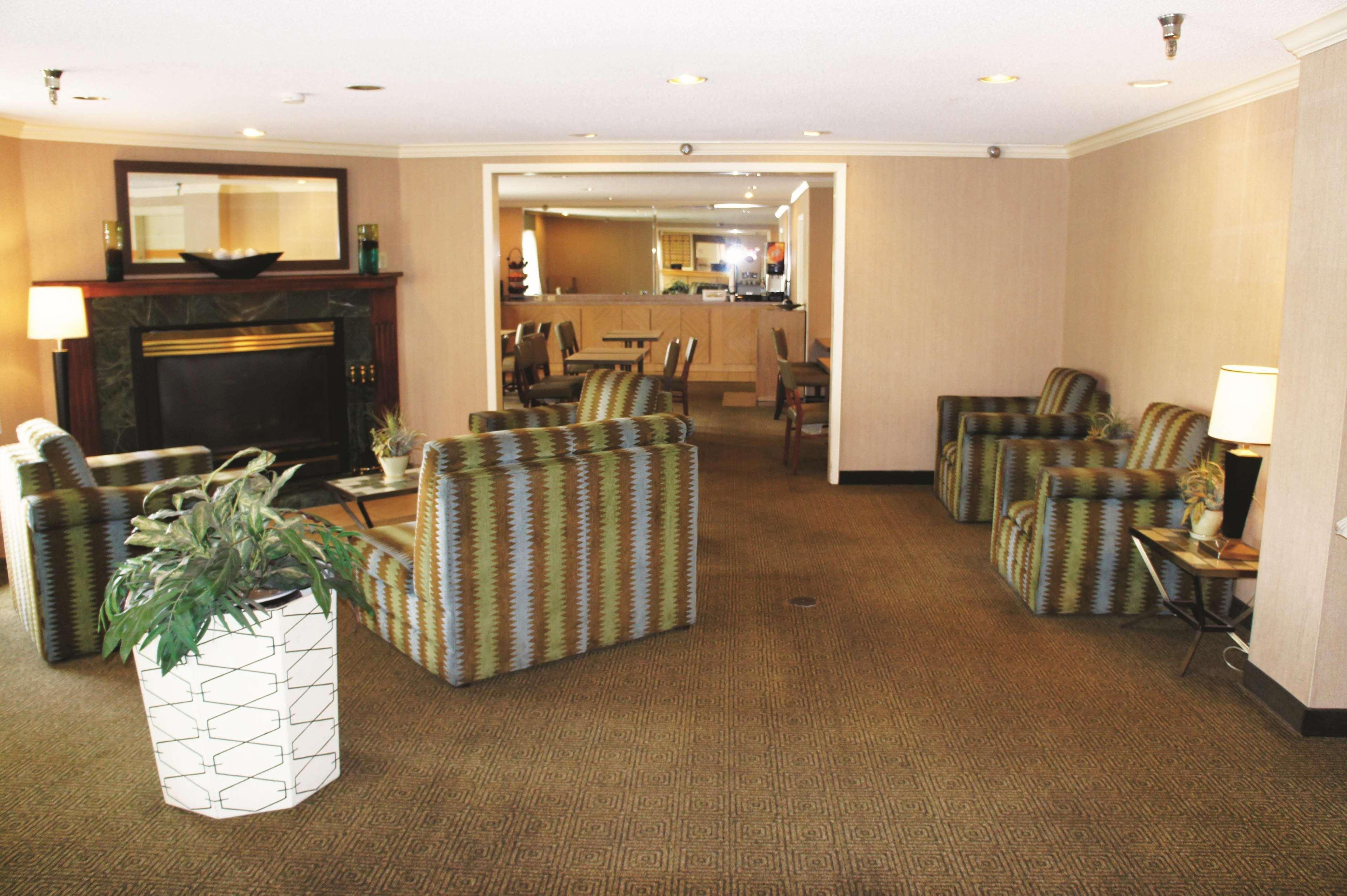 La Quinta Inn By Wyndham Kansas City North North Kansas City Exteriér fotografie